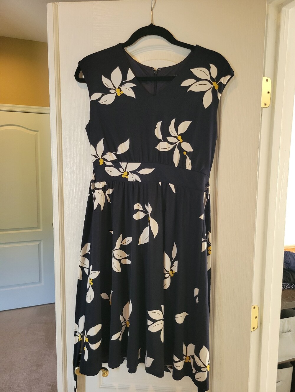 Ann Taylor Petite 4P Navy Blue White Floral Cap Sleeve A-Line Midi Dress